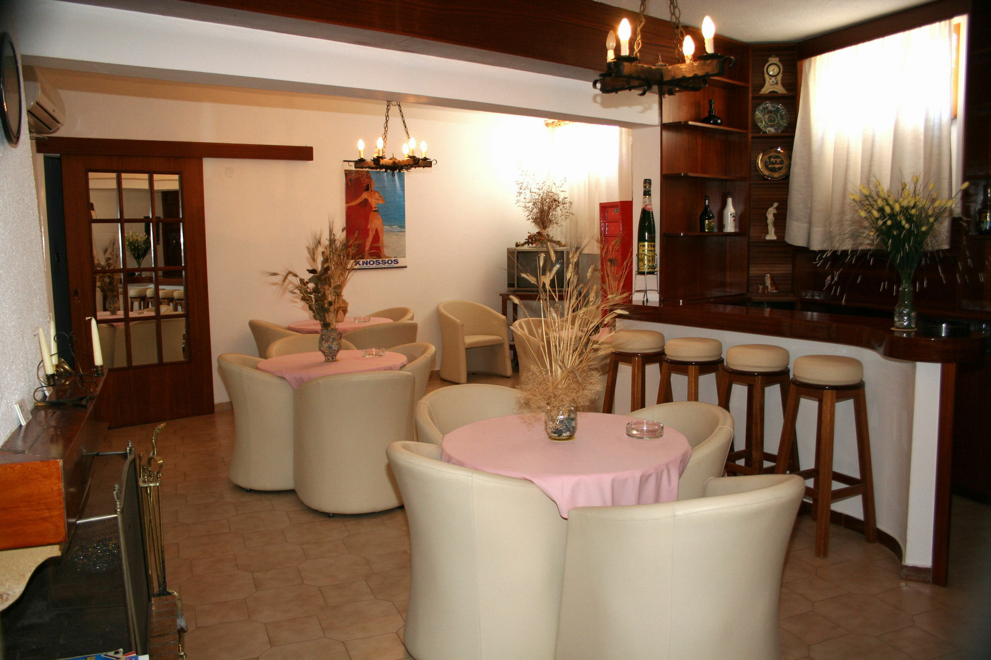 Lovely Holidays Hotel 헐소니소스 외부 사진